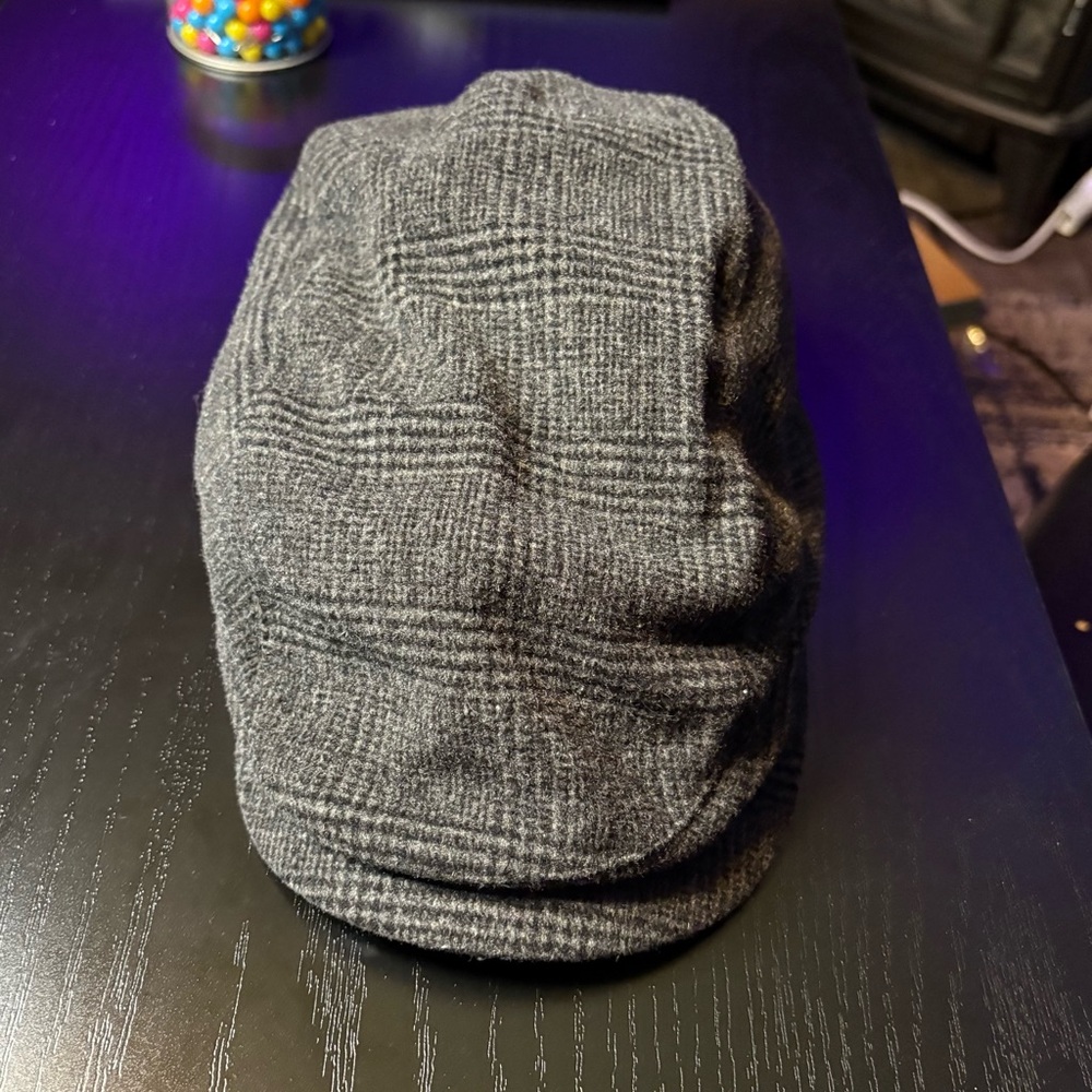 Jos. A.‎ Bank Gray Plaid News Boy Hat S/M